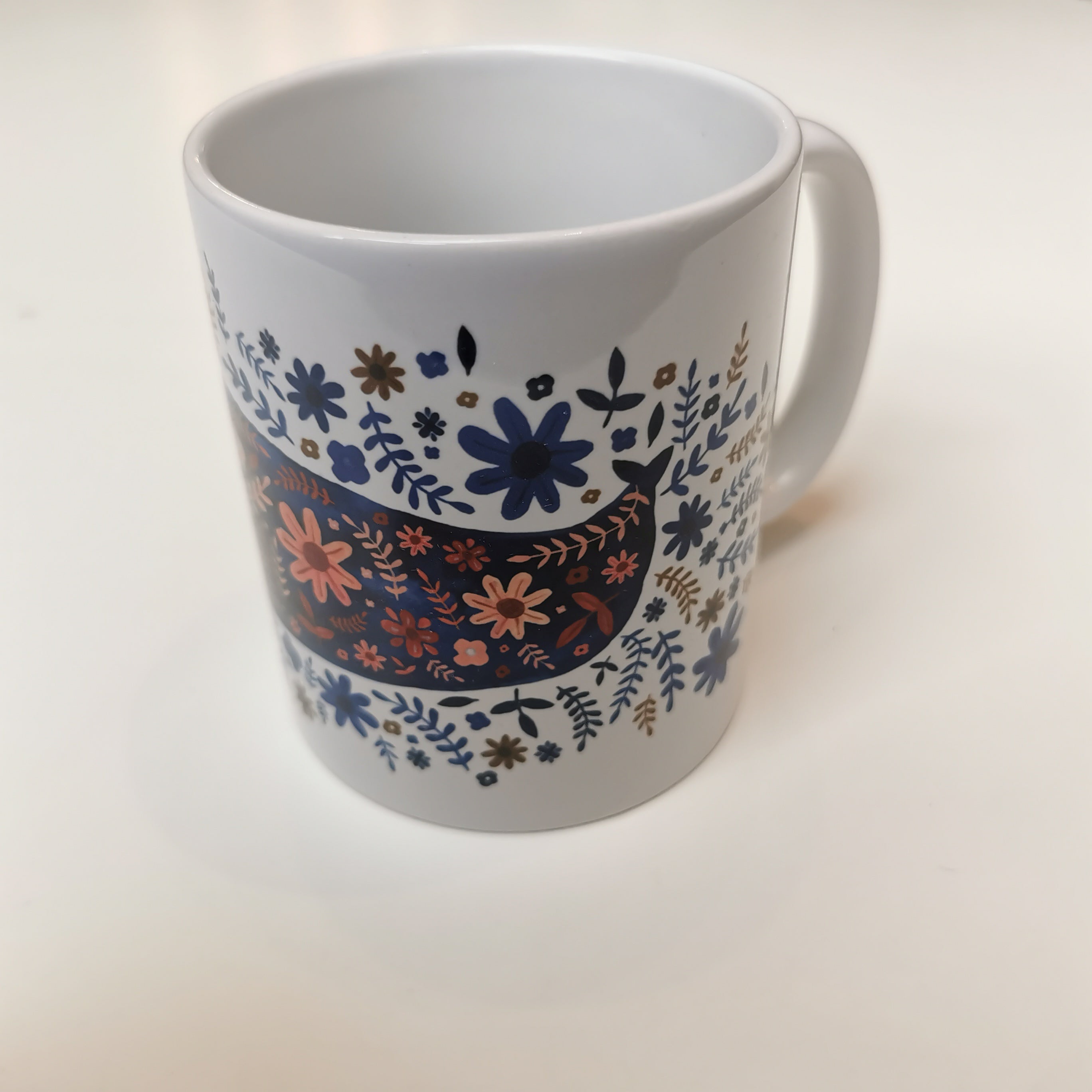 Tasse Blumenwal von Bär von Pappe